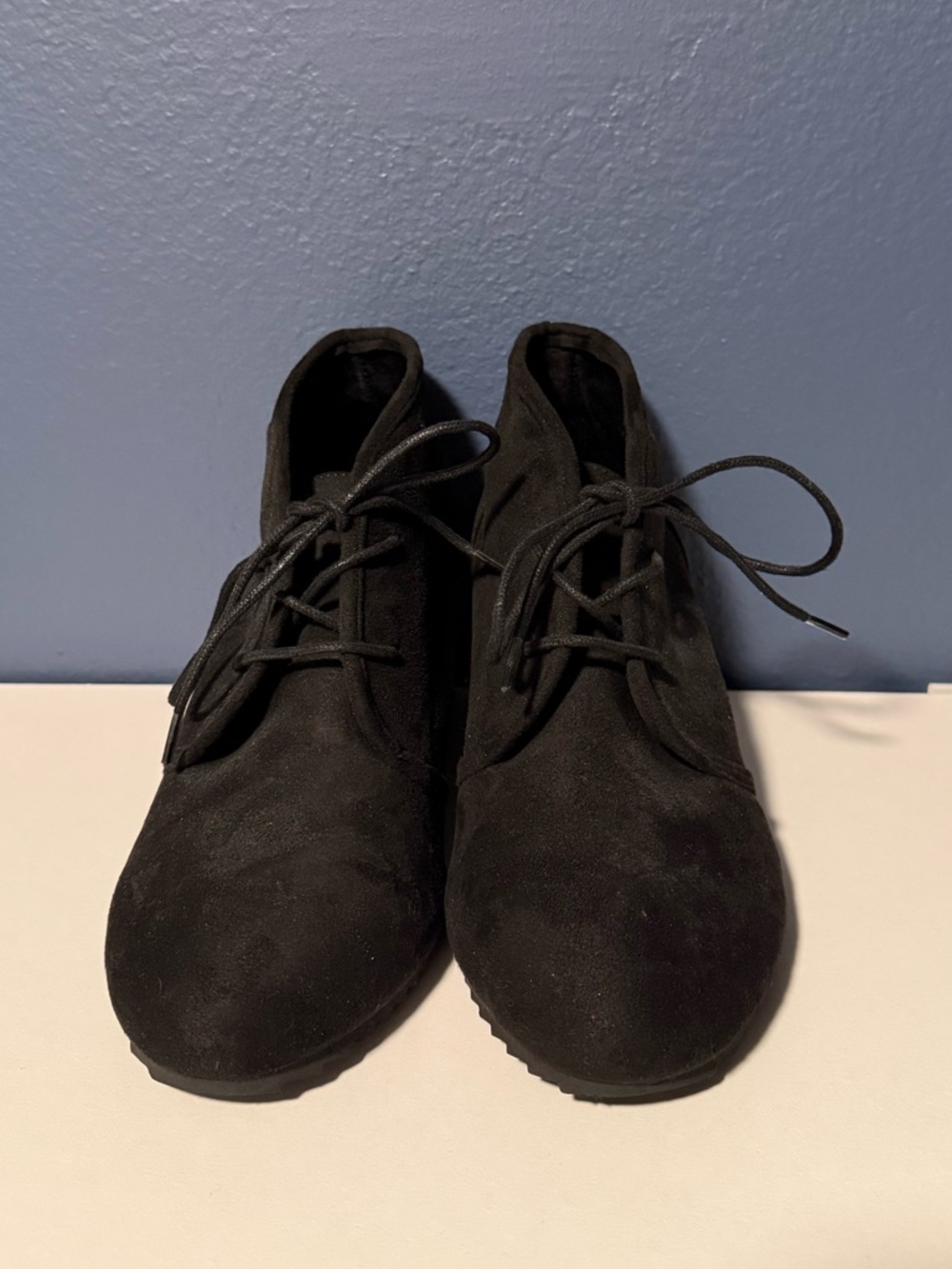 Torrid Faux Suede Wedge Ankle Lace-Up Black Booties Size 8 1/2 Wide Width - Picture 4 of 7